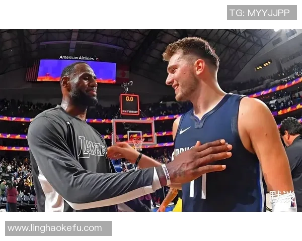 东契奇谈球队进攻体系每个人都感到舒适与默契